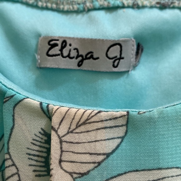 Eliza J Floral Dress - Picture 5 of 5